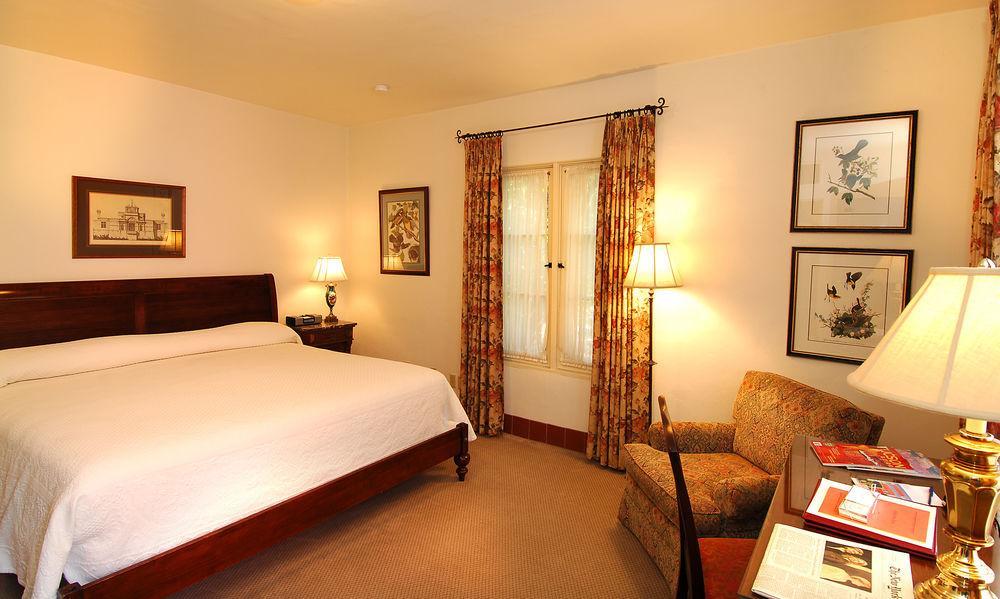 Arizona Inn Тусон Экстерьер фото