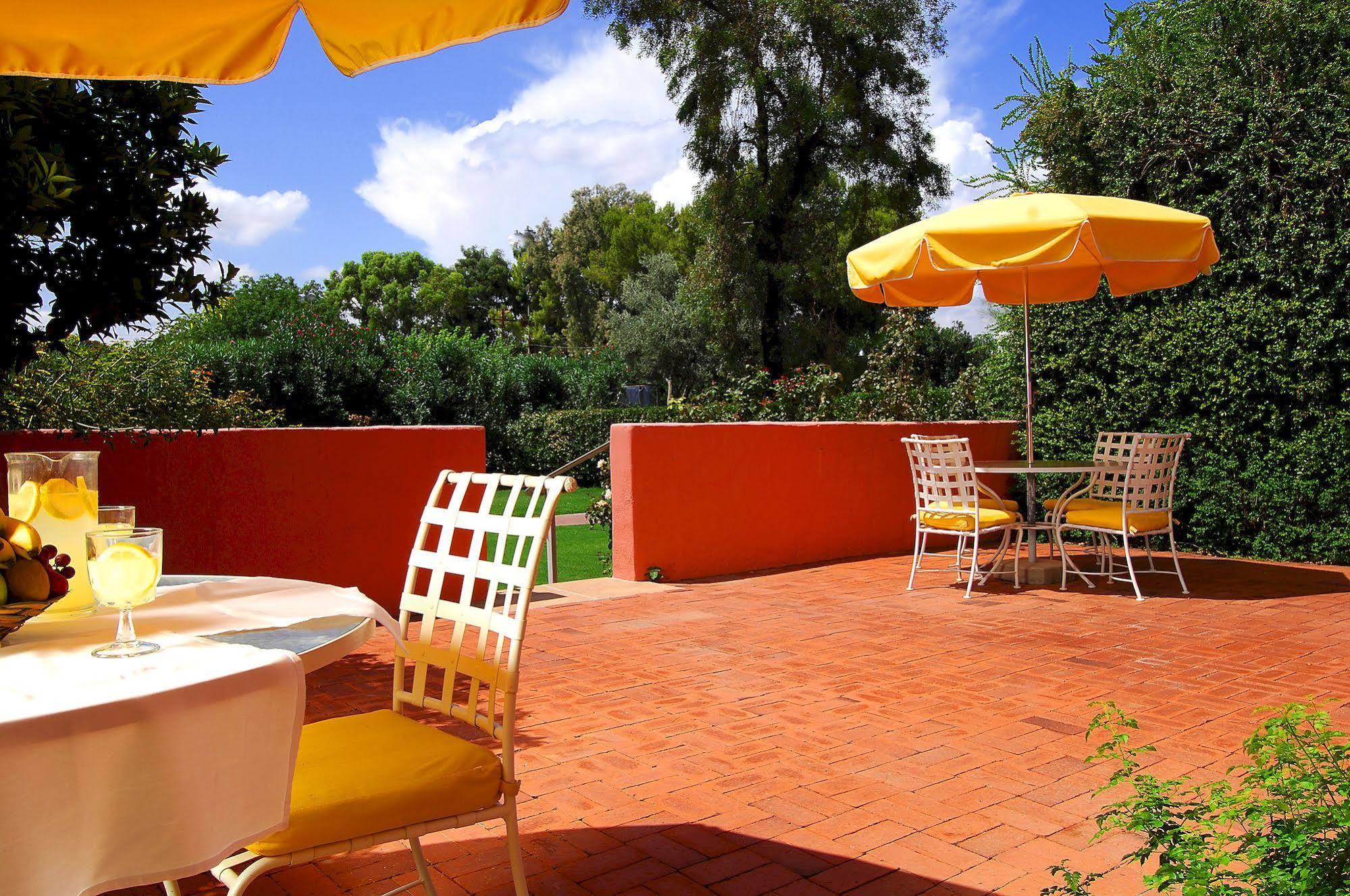 Arizona Inn Тусон Ресторан фото