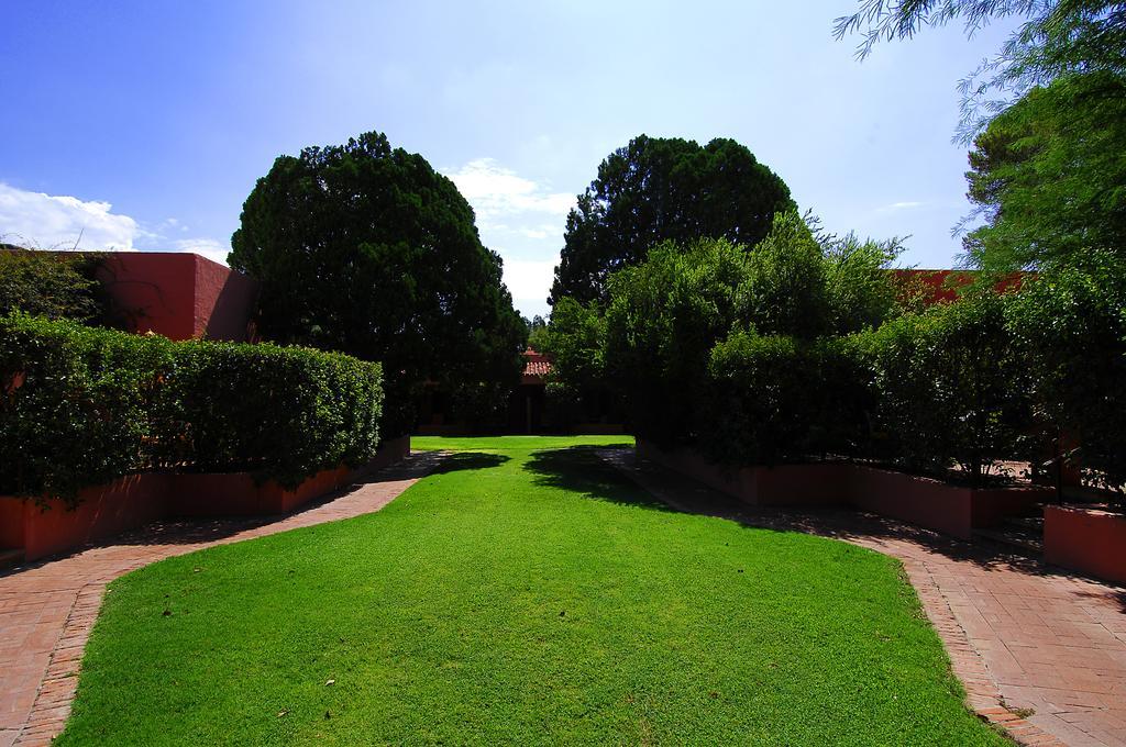 Arizona Inn Тусон Экстерьер фото